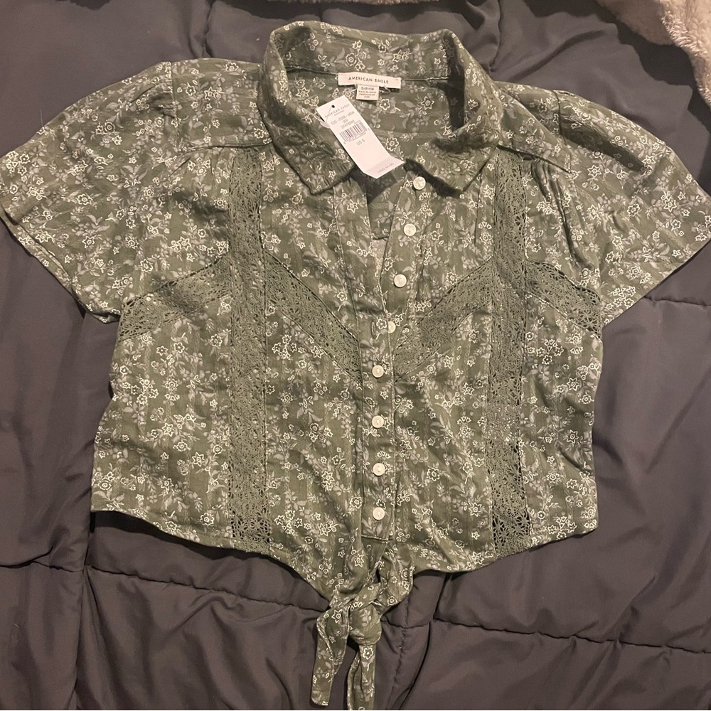 NWT American Eagle Outfitters, size small top